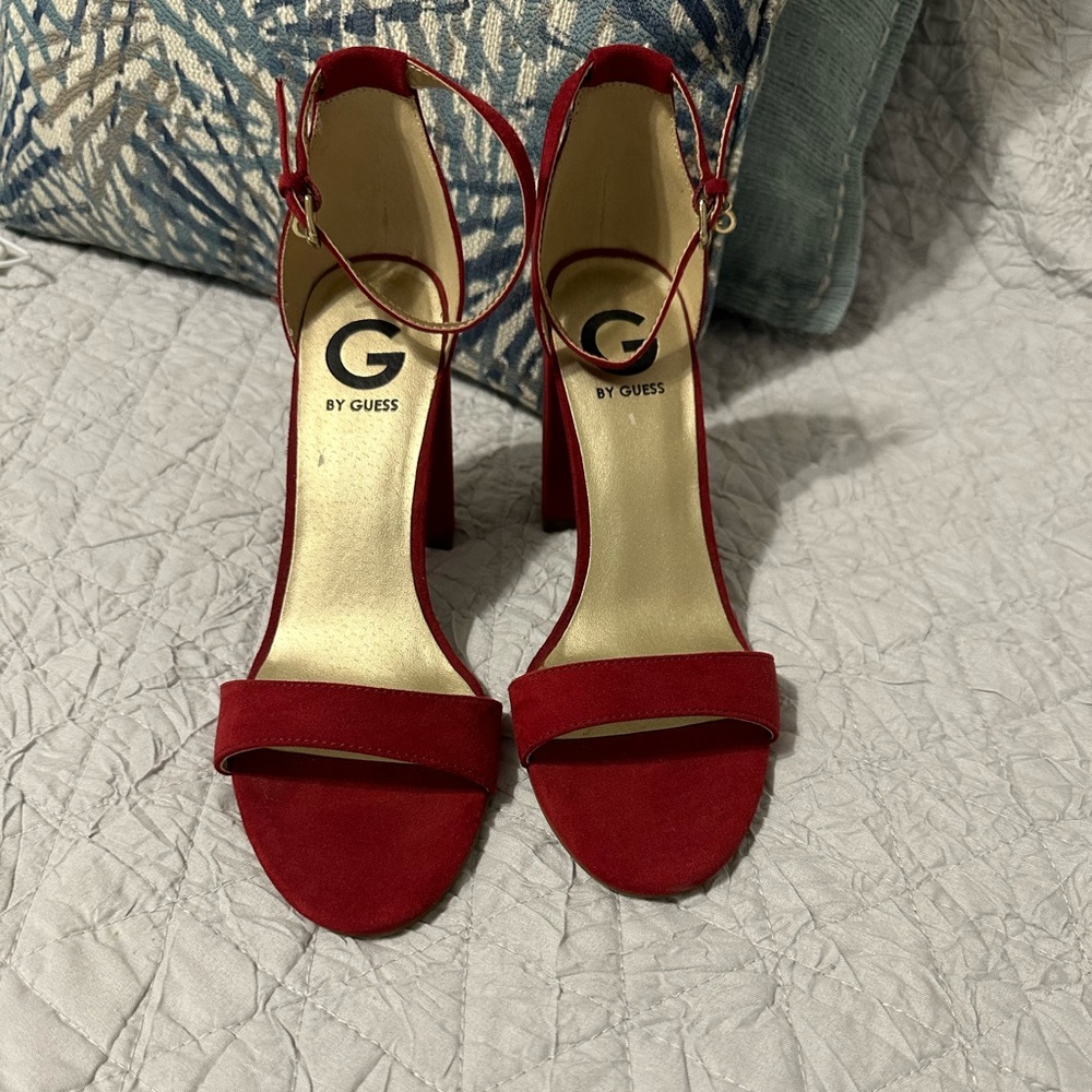 Guess red heels